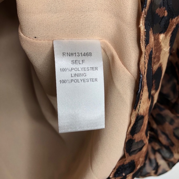 VICI FATE Leopard Print Sheer Balloon Sleeve Blouse Size Small NWT - Picture 10 of 16